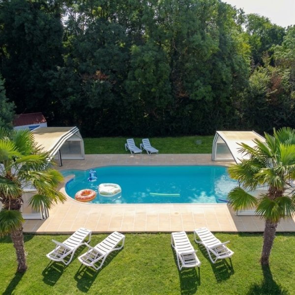Piscine Dôme Ouvert